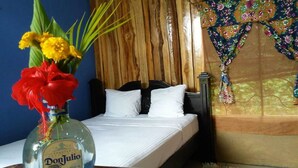 Room, 1 Queen Bed, Non Smoking