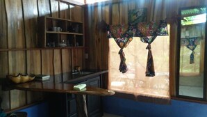 Room, 1 Queen Bed, Non Smoking | Private kitchen | Fridge, cookware/dishes/utensils