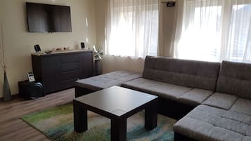 公寓, 4 間臥室 | 客廳 | 平面電視