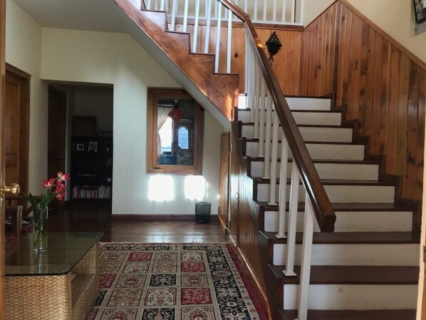 Interior - Bhutan Tourer HomeAway, Peaceful & Incredible view (Thimphu)