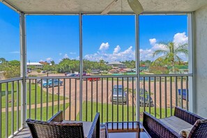 Botón de imagen sin clasificar, 3 de 37