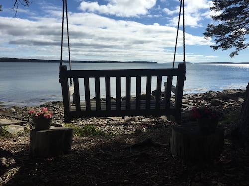 Direct WATERFRONT, Acadia National Park, Mount Desert Island!