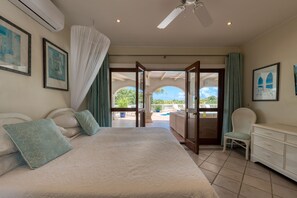 4 bedrooms, in-room safe, iron/ironing board, WiFi