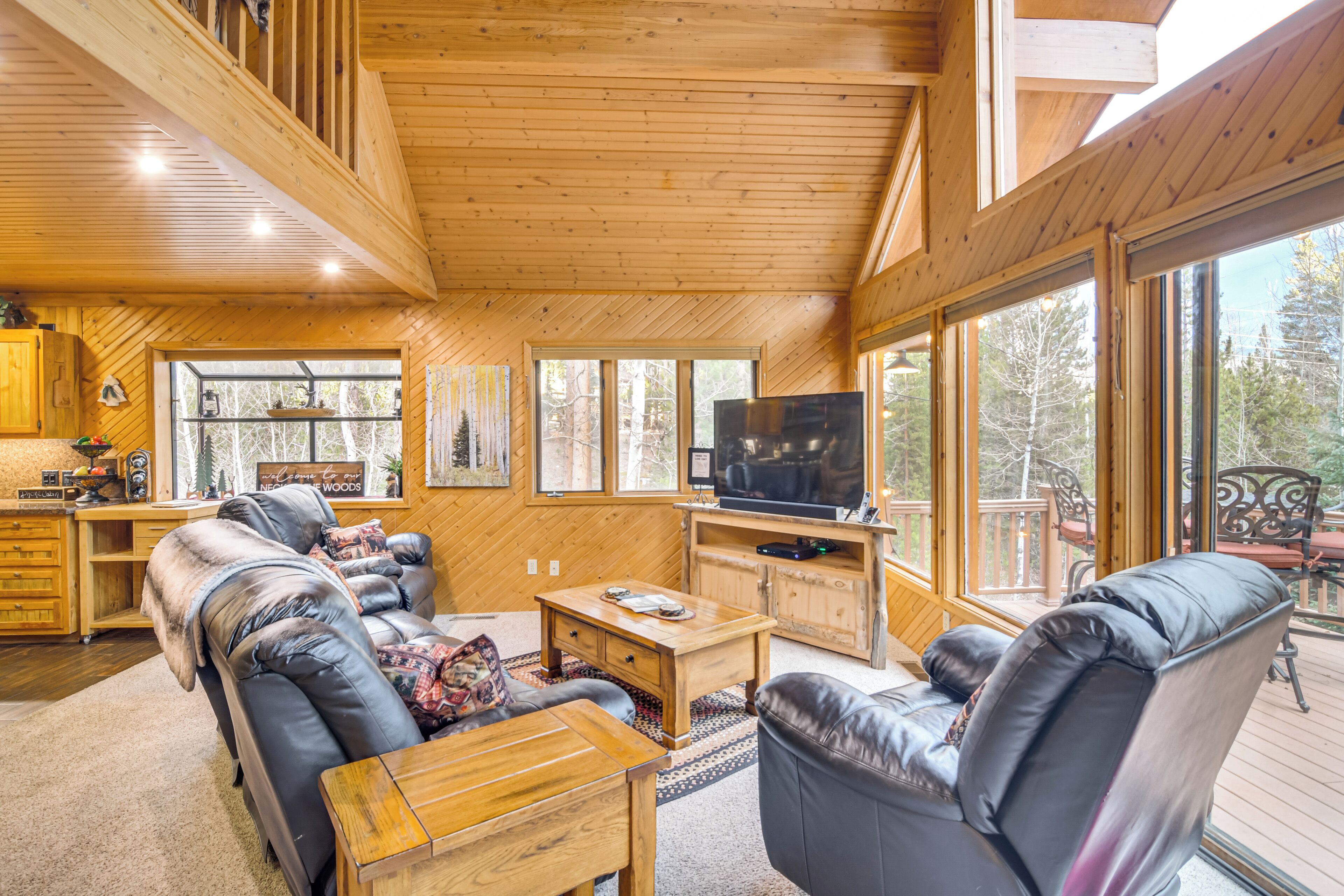 TV, fireplace, DVD player, table tennis