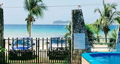 138US / Nacht Cozumel Ocean Front 2 Schlafzimmer Villa Beach Front Oceanfront Beachfro
