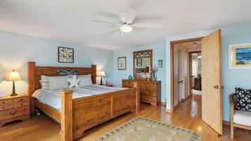 3 bedrooms, desk, iron/ironing board, free WiFi