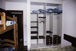 5 chambres, fer et planche Ă repasser, Wi-Fi