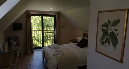 Idyllinen ja rauhallinen sijainti