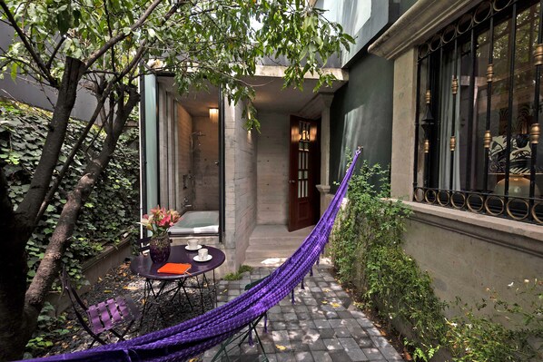 Presidential Room | Terrace/patio - Pug Seal Polanco Anatole France (Mexico City)