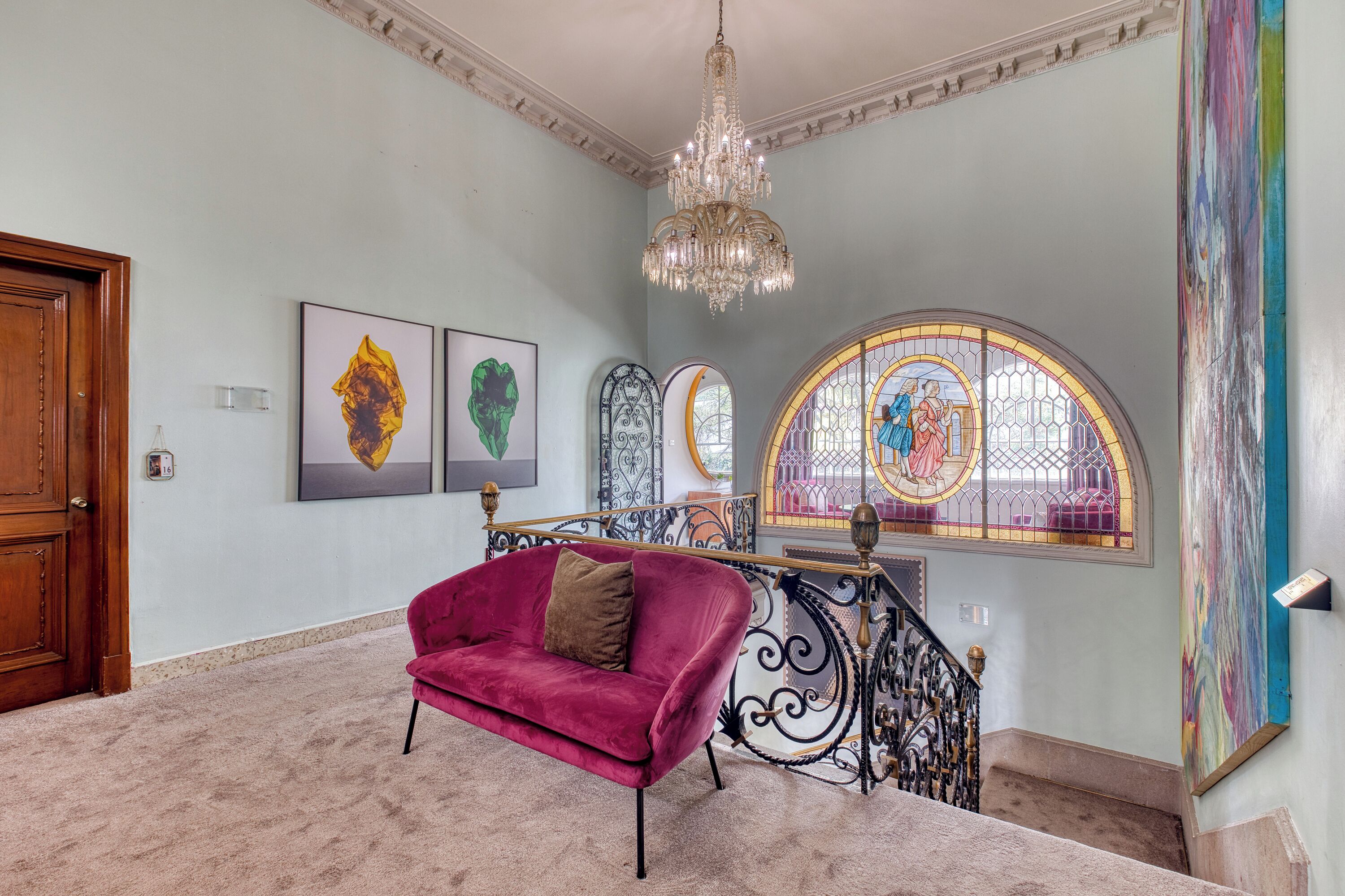 Photo - Pug Seal Polanco Anatole France