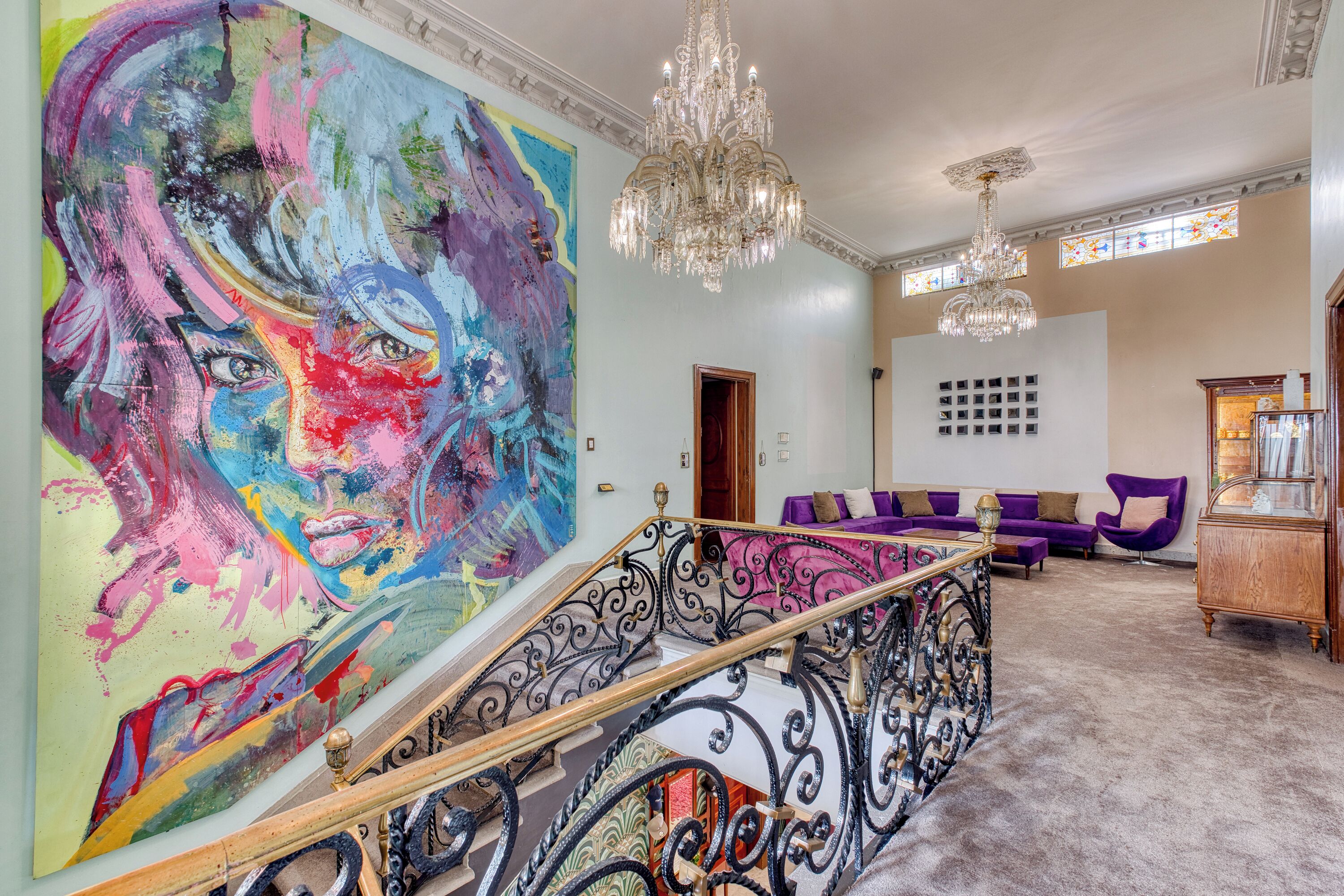 Photo - Pug Seal Polanco Anatole France