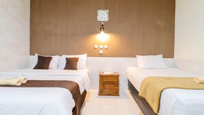 Room - Hotel Safara (Yogyakarta)