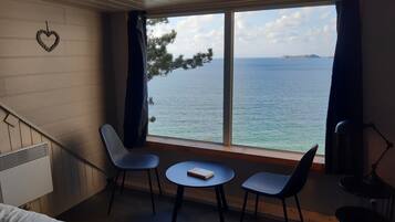 1 chambre, fer et planche Ă  repasser, Wi-Fi, draps fournis