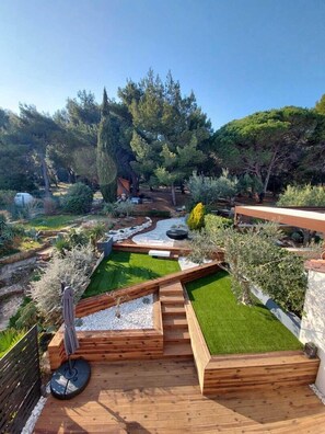 Property grounds - Sea view modern spacious lounge house (Premantura)