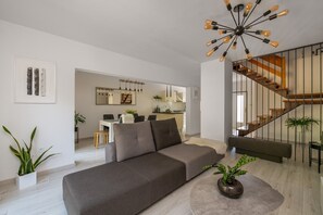 TV - Sea view modern spacious lounge house (Premantura)