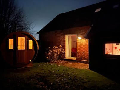 Peace and charm - Stylishly renovated country house with large garden and sauna
