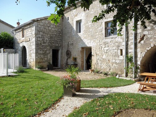 Le Mas des Bignones – Provenzalisches Landhaus mit Pool, Garten, Ardèche