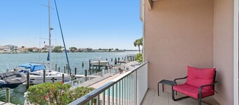 Clearwater Beach 3 Bedroom Waterfront Luxury Townhome