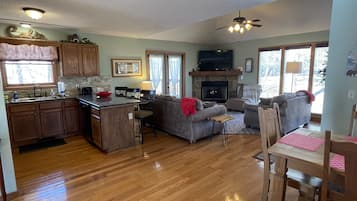 Smart TV, fireplace, video games, DVD player