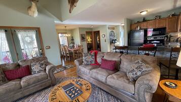 Smart TV, lareira, videogames, DVD player