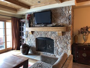 TV, fireplace, DVD player, stereo