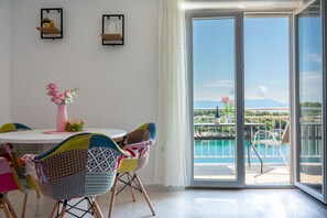 تناول الطعام