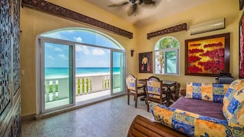 Vue depuis lâhĂ©bergement