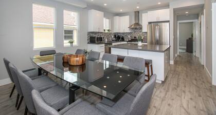 Luxury living minutes from the heart of SF! One block away from Bart station.