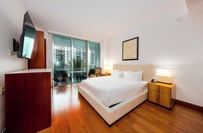 1 bedroom, desk, free WiFi, bed sheets - Ritz Carlton Hotel at Bal Harbour FL, 1147ft2! (Bal Harbour)