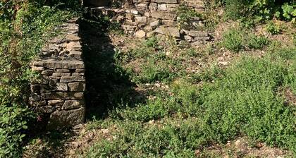 Cottage on the Cevennes foothills with exceptional views