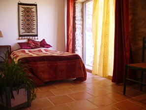 2 camere, ferro/asse da stiro, culla da viaggio, Wi-Fi gratuito