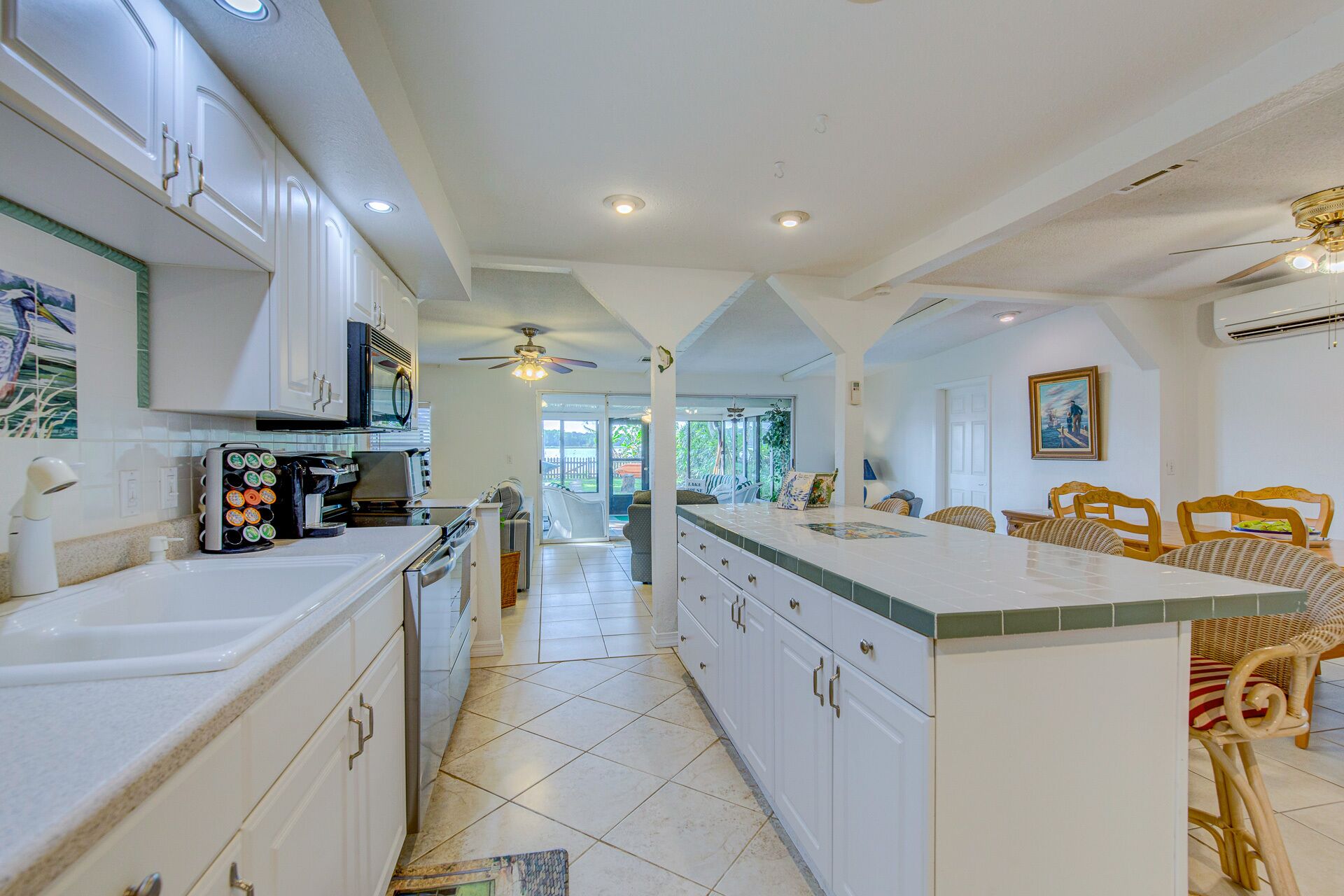 雪櫃、微波爐、焗爐、爐具