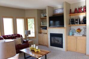 Smart TV, fireplace, DVD player, stereo