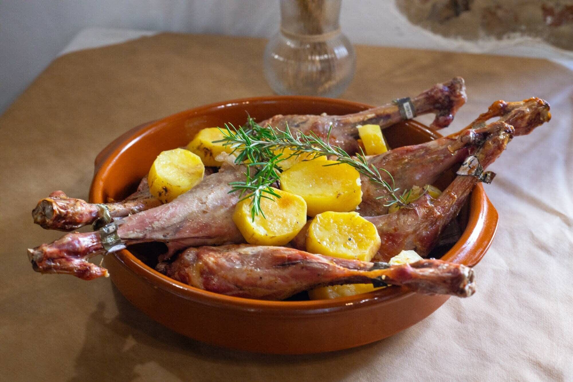 breakfast, lunch and dinner served