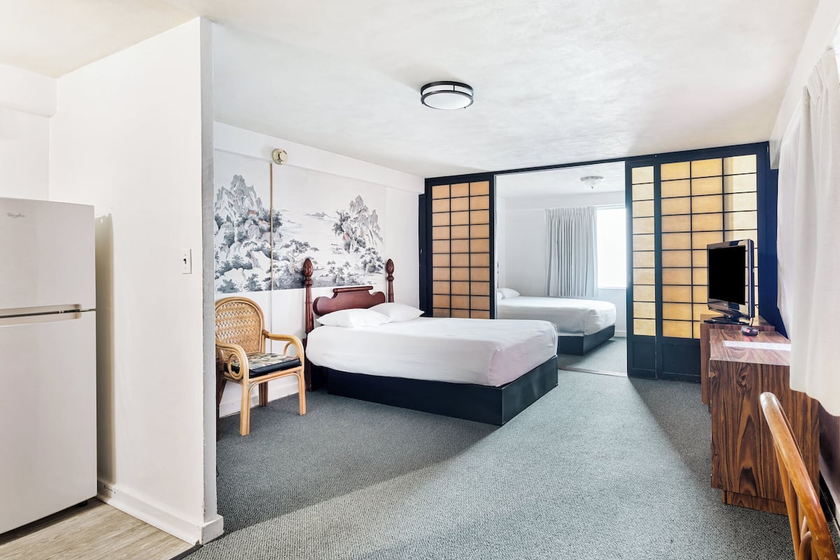 Suite, 2 slaapkamers, keuken (King & 2 Queens) | Lakens van Egyptisch katoen, luxe beddengoed, individueel gedecoreerd