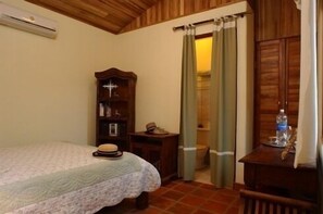 4 chambres, coffres-forts dans les chambres, Wi-Fi, draps fournis