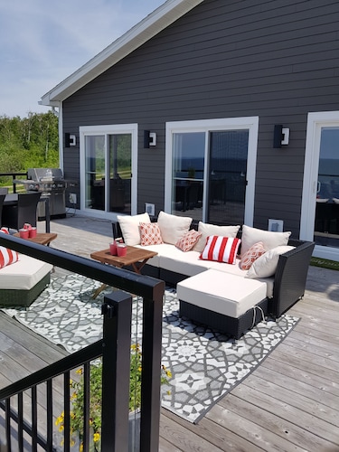 Contemporary ocean style with views, views, views!