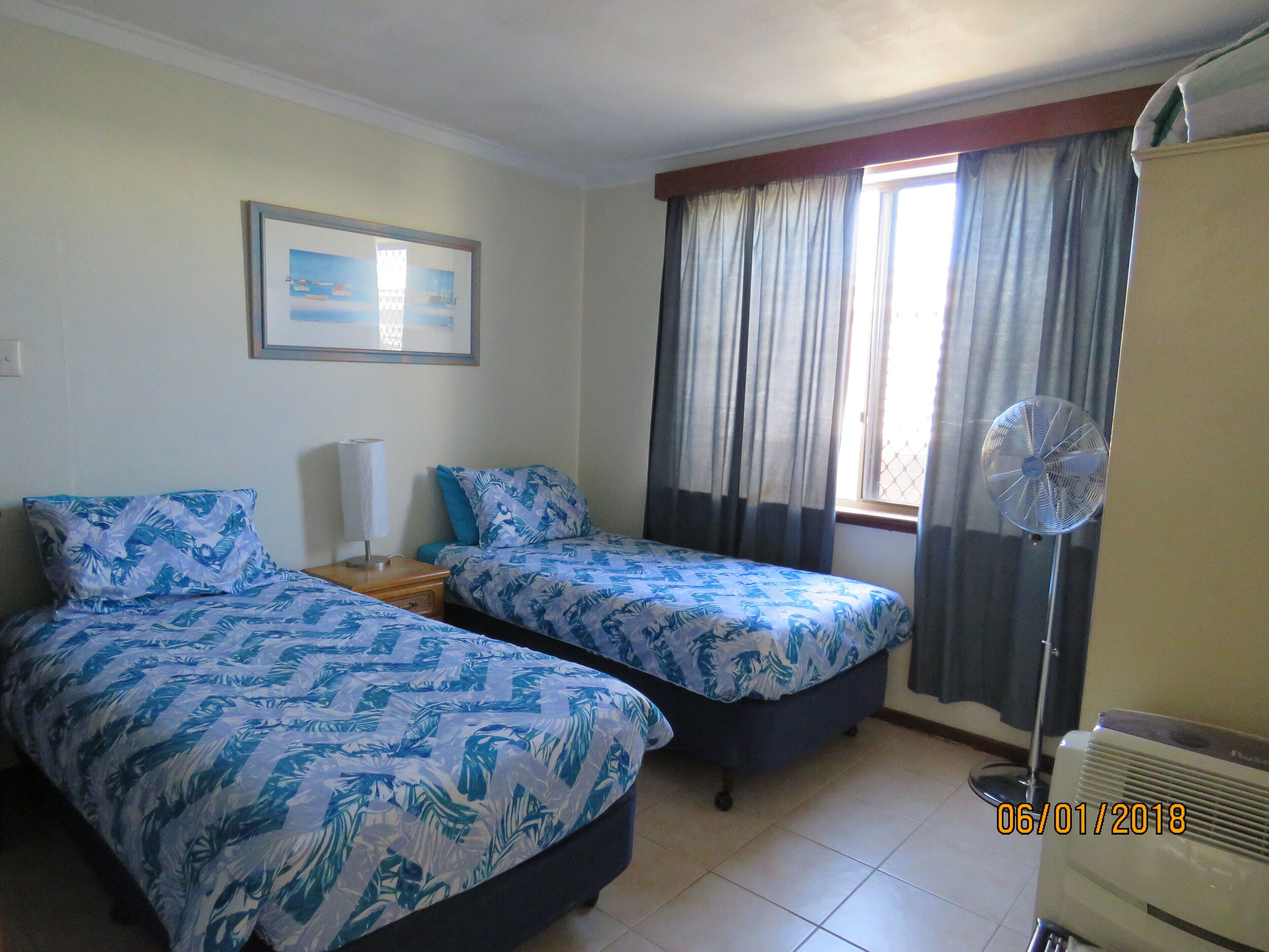 Beachfront Holiday House - Pet friendly Ocean Frontage — image 19