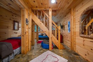 3 chambres, fer et planche à repasser, Wi-Fi gratuit, draps fournis