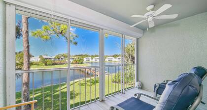 Lakefront Condo in the heart of Naples