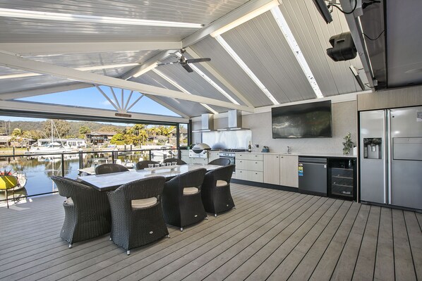 تناول الطعام