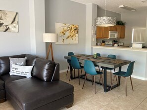 Smart-TV, DVD-Player, Drucker