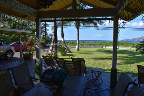 Your Maui Beachfront Retreat & Private Observation Deck - PERMIT #STKM 2015/0003