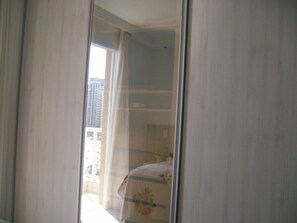 3 quartos, ferros/tábuas de passar roupa, Wi-Fi de cortesia