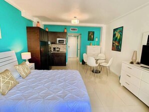 1 bedroom, desk, iron/ironing board, free WiFi