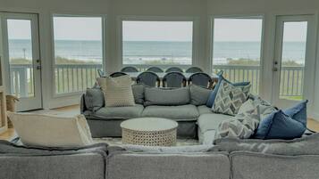 Smart-TV, peis, videospill og DVD-spiller