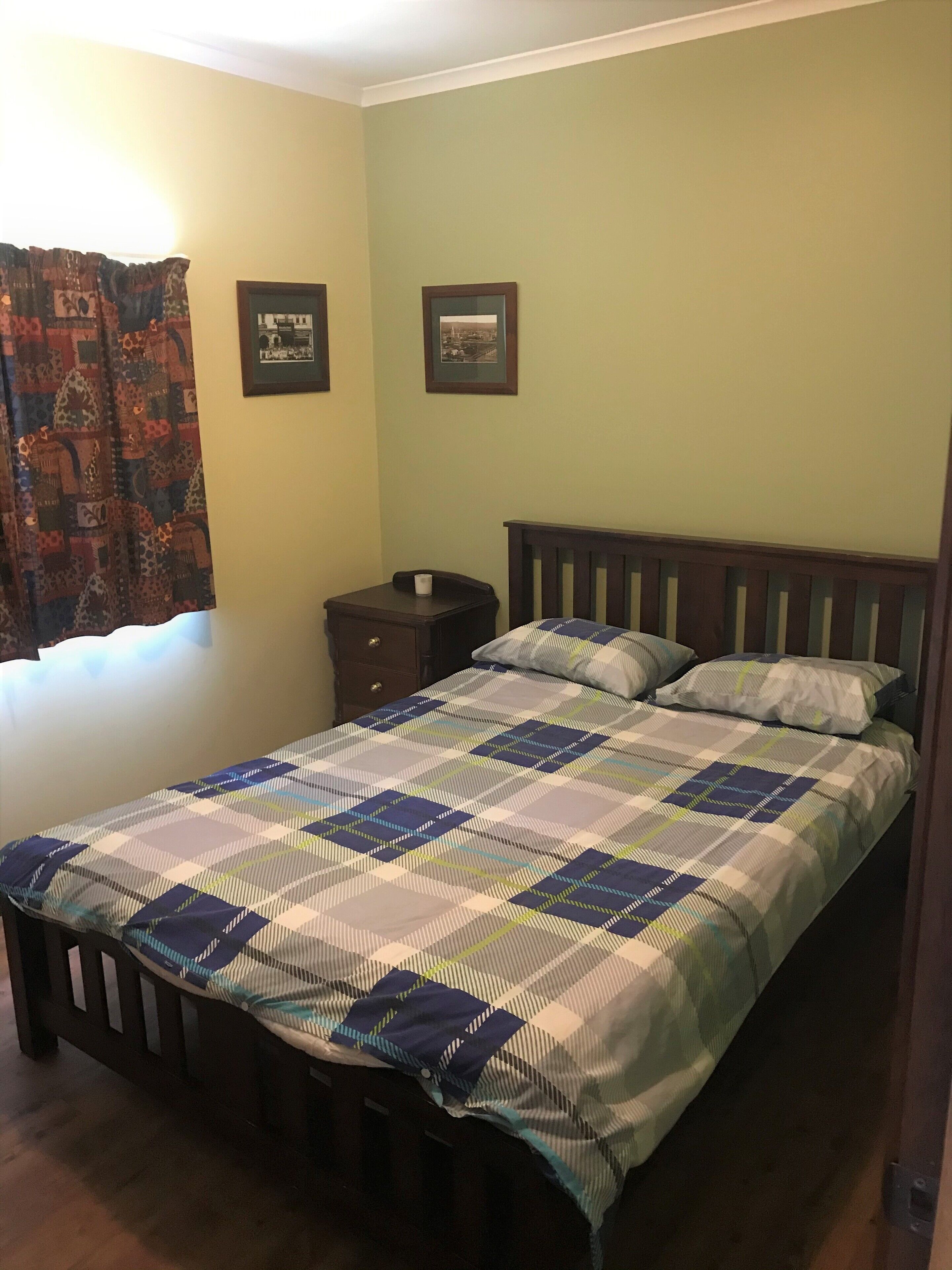 'The Sands' - spacious holiday home for large groups of family & friends. — image 16