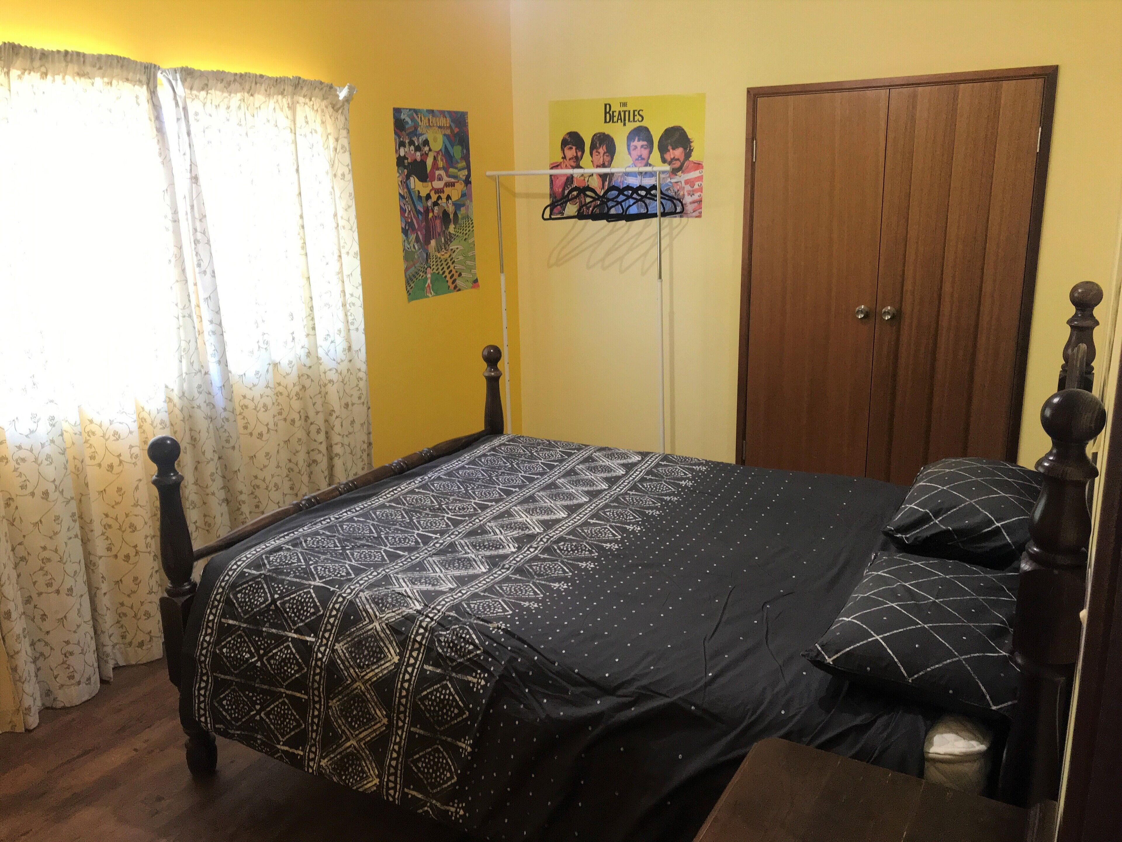 'The Sands' - spacious holiday home for large groups of family & friends. — image 15