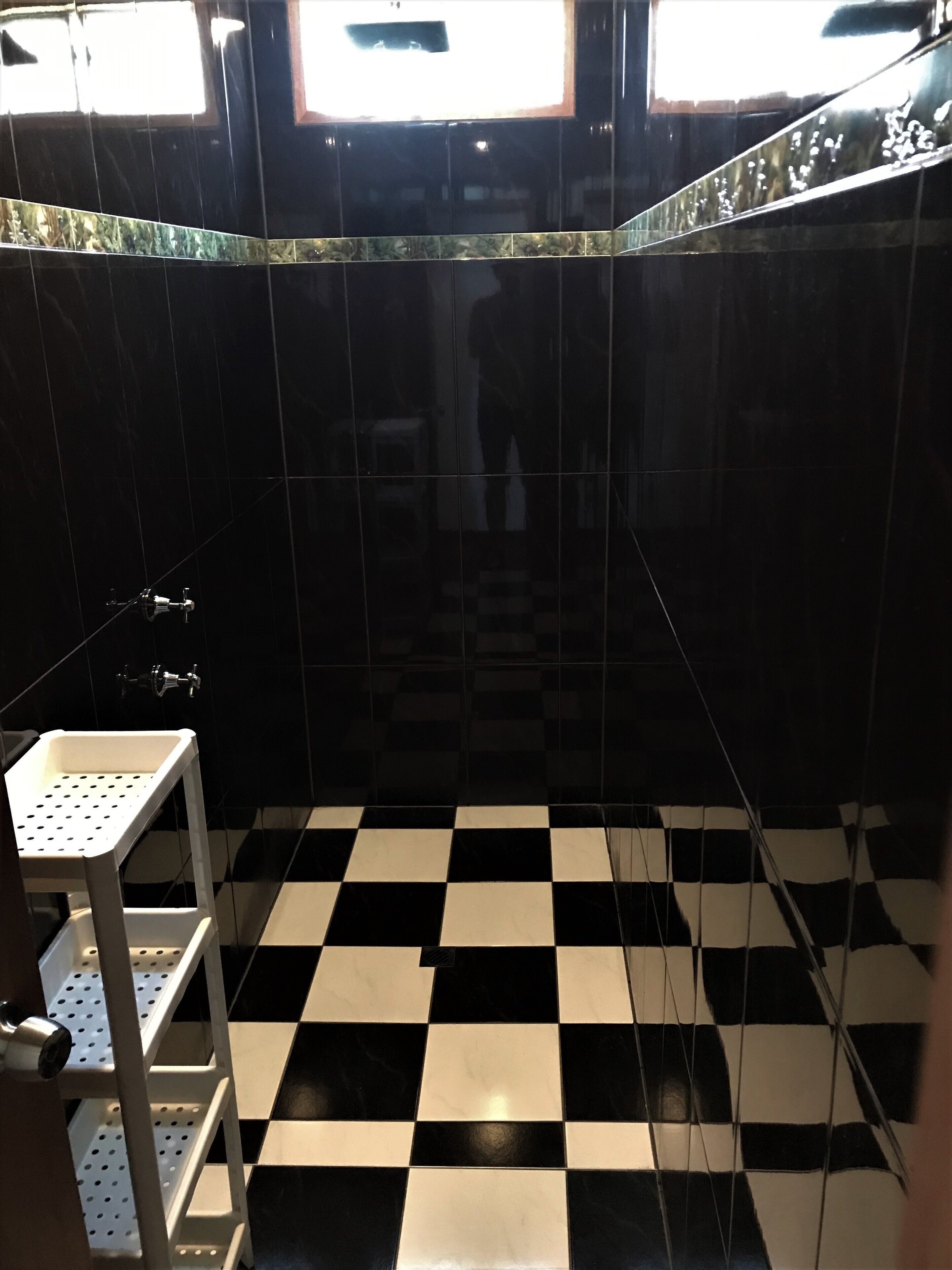 'The Sands' - spacious holiday home for large groups of family & friends. — image 14