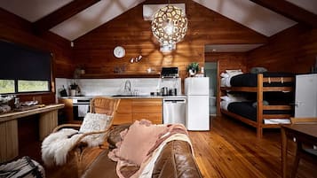 1 bedroom, iron/ironing board, travel cot, WiFi